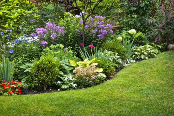 Flower Bed Service in Riverton
