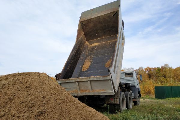 Topsoil Delivery in Riverton