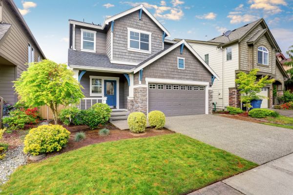 Curb Appeal Landscaping in Riverton